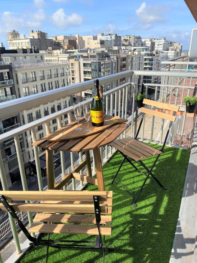 O'Stay Appartement Oostende Met Parking 50M Van Zeedijk Экстерьер фото